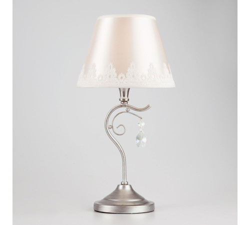 Классическая настольная лампа 01022/1 серебро
