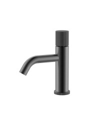 Смеситель для раковины Boheme Stick Linea на 1 отверстие длина излива 13.5 см gun metal 121-GM.3