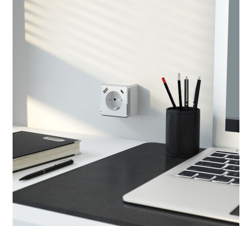 Розетка с заземлением, шторками и USB тип A+C Gallant белый W5071701