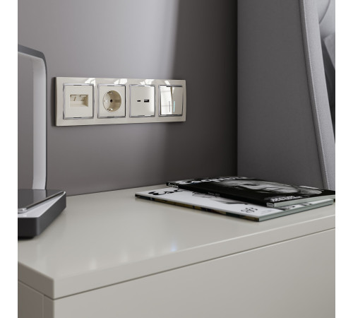 Выключатель двухклавишный проходной c подсветкой (слоновая кость) W1122103