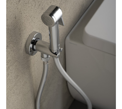 Гигиенический комплект Bossini Apice с лейкой, держателем и шлангом черный матовый CE4002.073