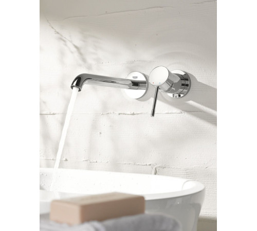 Смеситель для раковины настенный GROHE Essence M-Size на 2 отверстия хром 19408001