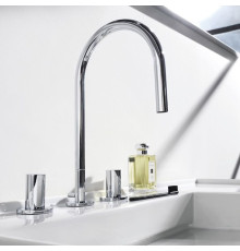 Смеситель для раковины Laufen Kartell 3 отверстия поворотный излив 166 мм хром 3.1233.3.004.220.1