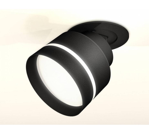 Встраиваемый светильник на штанге Ambrella Light XM XM8102525