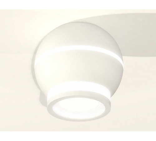 Накладной светильник Ambrella Light XS XS1101040