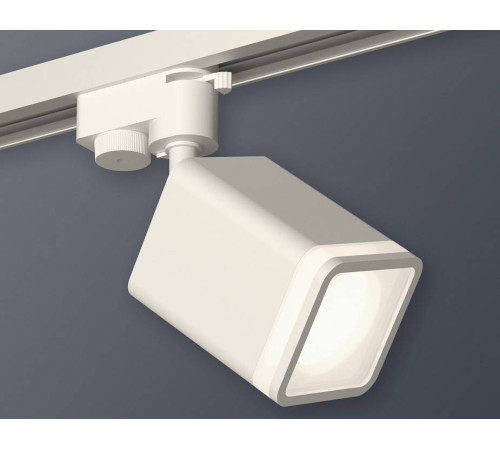 Светильник на штанге Ambrella Light XT XT7812021