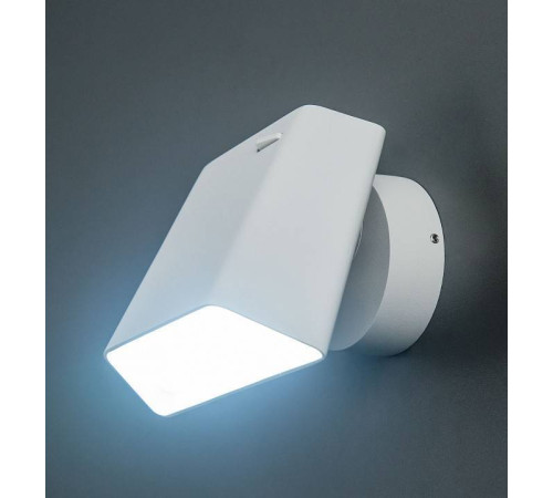 Бра CITILUX Норман 1 LED 6 Вт CL533410N