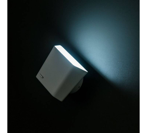 Бра CITILUX Норман 1 LED 6 Вт CL533410N