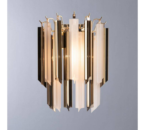 Накладной светильник Divinare Frizzante 1681/01 AP-1