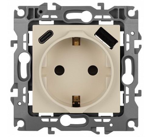 Розетка с заземлением и со шторкой и 2хUSB, без рамки Эра Эра 12 12-4108-02