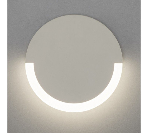 Накладной светильник Eurosvet Radiant 40147/1 LED белый 5W