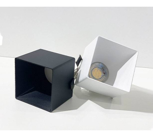 Встраиваемый светильник Italline DL 3024 DL 3024 black