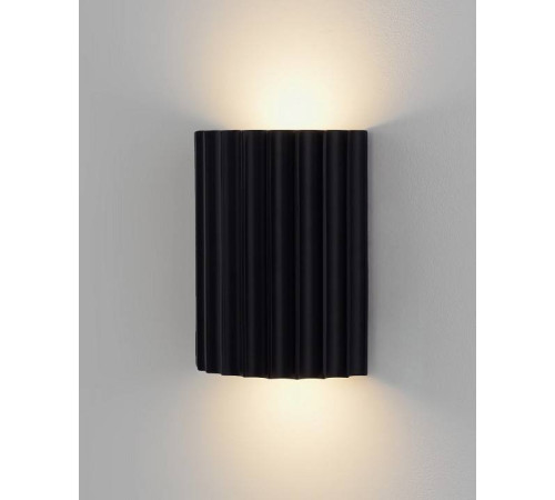 Накладной светильник Moderli Bailey V11219-WL