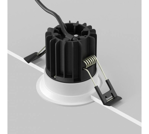 Встраиваемый светильник Maytoni Round DL058-7W2.7K-W