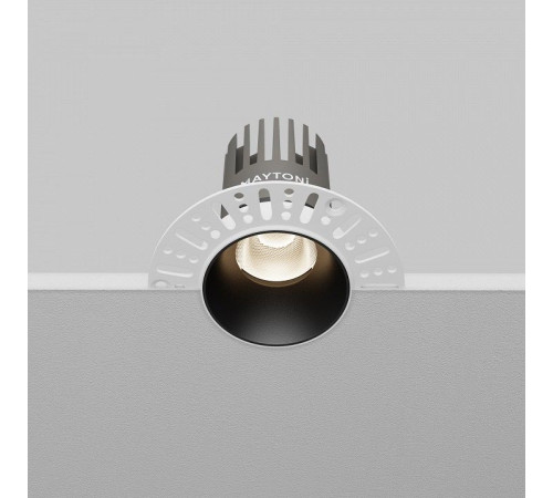 Встраиваемый светильник Maytoni DL124-10W-4K-TRS-B