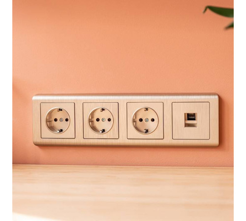 Рамка на 4 поста Werkel Snabb basic 2 W0042111