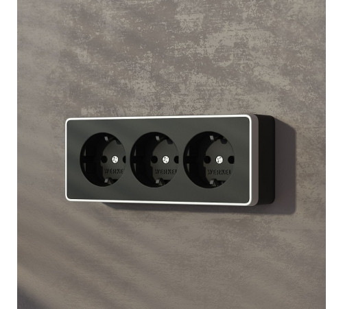 Розетка тройная с заземлением и со шторками Werkel Gallant (черный с серебром) W5073134