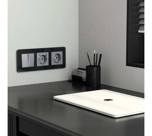 Рамка на 3 поста Werkel Elite черный W0032448