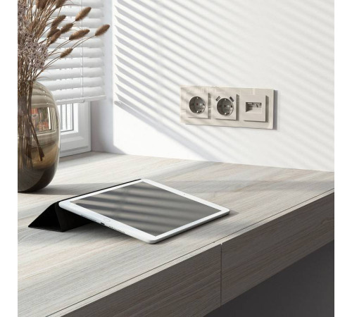 Розетка с заземлением и со шторкой, без рамки Werkel дымчатый W1271104