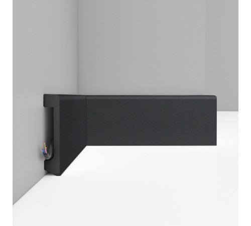 Плинтус напольный DECOMASTER 80х17х2400 мм D235-112