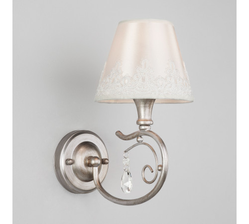 Бра в классическом стиле с абажуром 60069/1 серебро