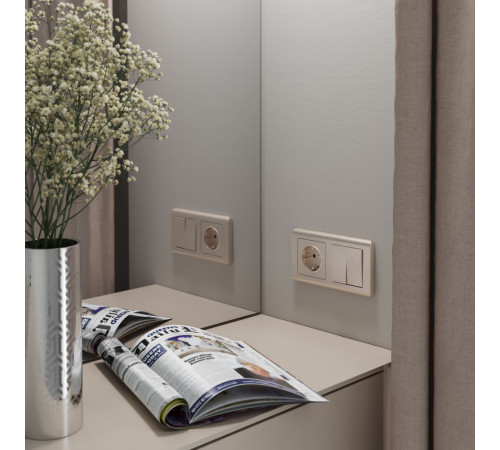 Выключатель двухклавишный проходной (шампань рифленый) W1122010