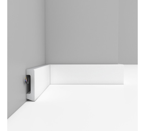 Плинтус напольный DECOMASTER D234 DM 58х16х2000 мм D234 DM