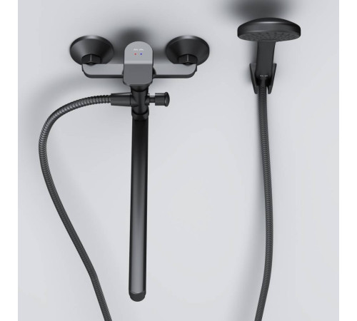 Смеситель для ванны и душа AM.PM Gem матовый черный с длинным изливом и душевым набором F90A90122