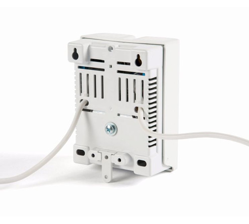 Стабилизатор напряжения Бастион TEPLOCOM ST-555 555 ВА 555