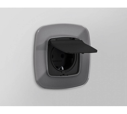 Накладка для розетки влагозащищенной с заземлением и со шторками с крышкой Ambrella Volt Quant OP8080