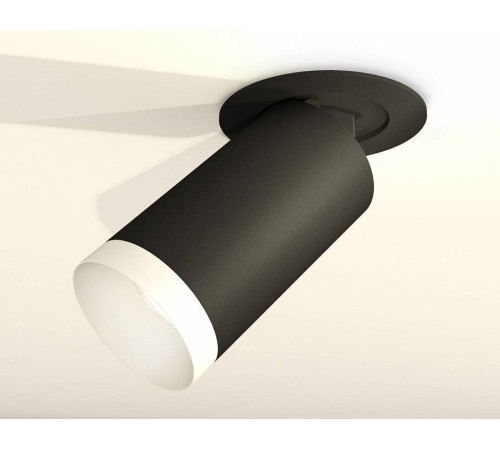 Встраиваемый светильник на штанге Ambrella Light XM XM6323200