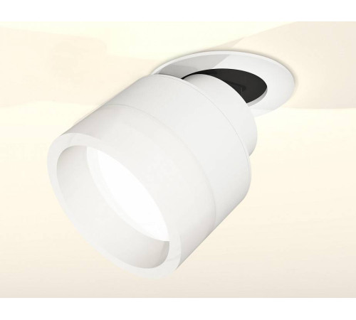 Встраиваемый светильник на штанге Ambrella Light XM XM8101520