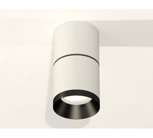 Накладной светильник Ambrella Light XS XS7401181