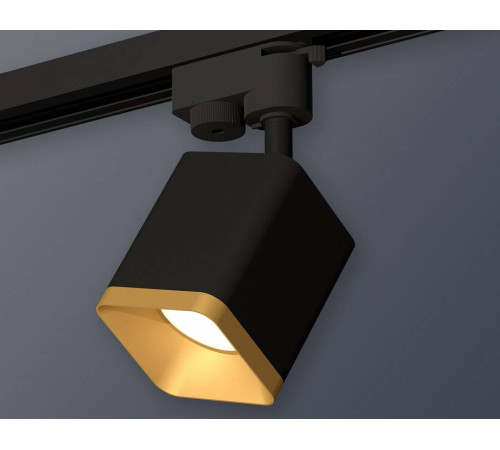 Светильник на штанге Ambrella Light XT XT7813003