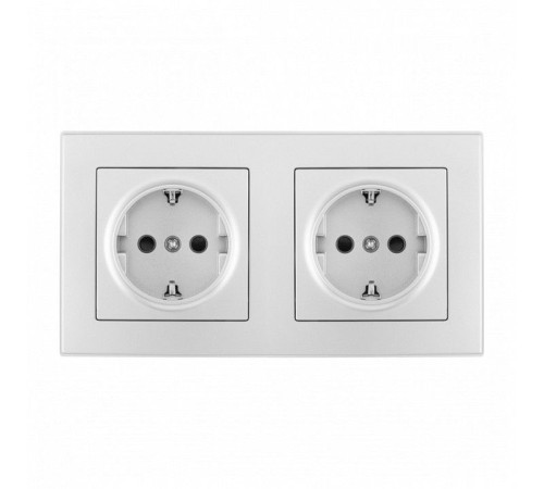 Розетка с заземлением и со шторкой Arte Milano SET06-2 SET06-2-40-1x2 silver