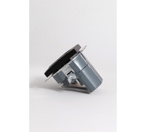 Розетка с заземлением и со шторкой и 2хUSB type A, без рамки Elbi Eleсtriс Zena Vega 609-014800-317