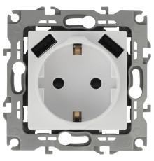 Розетка с заземлением и со шторкой и 2хUSB, без рамки Эра Эра 12 12-4109-01