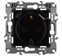 Розетка с заземлением и со шторкой и 2хUSB, без рамки Эра Эра 12 12-4108-06