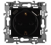 Розетка с заземлением и со шторкой и 2хUSB, без рамки Эра Эра 12 12-4108-06