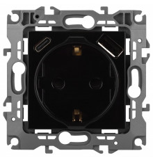 Розетка с заземлением и со шторкой и 2хUSB, без рамки Эра Эра 12 12-4108-06