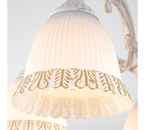 Люстра на штанге Eurosvet Campina 60107/5 белый с золотом 60107/5