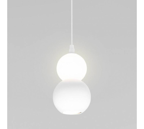 Подвесная люстра Eurosvet Polar 50250/1 LED белый