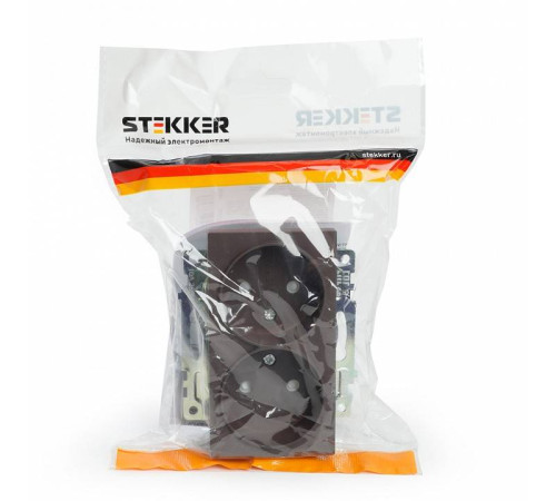 Розетка с заземлением и с шторками Stekker Катрин 49026