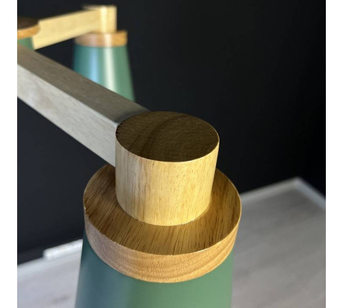 Люстра на штанге Imperiumloft Prop Green prop01