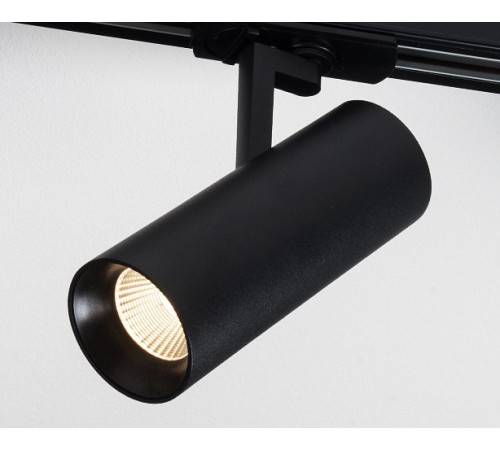 Светильник на штанге Italline TR 3007 TR 3007 black 4000K