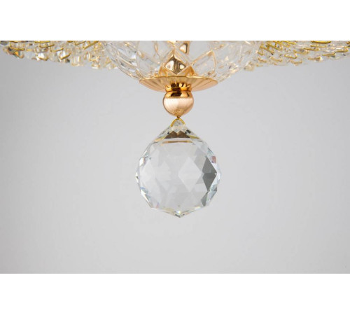 Потолочная люстра Maytoni Basfor DIA100-CL-03-G