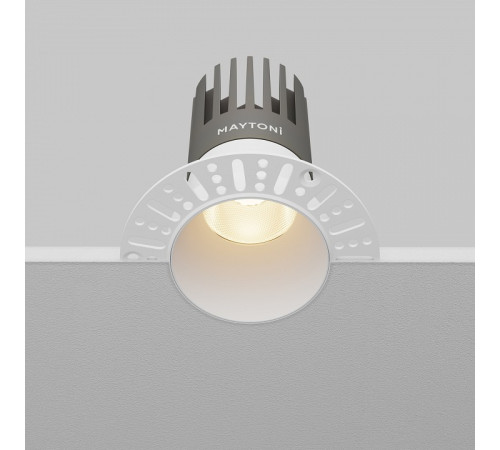 Встраиваемый светильник Maytoni DL122-15W-3K-TRS-W