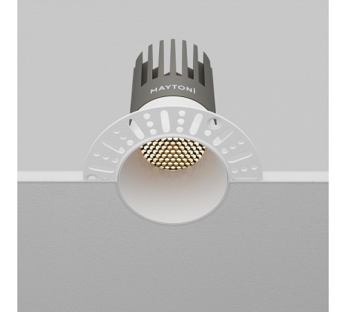 Встраиваемый светильник Maytoni DL122-15W-3K-TRS-W