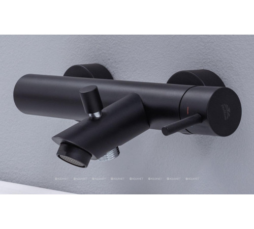 Смеситель для ванны Paffoni LIGHT короткий излив без душевого набора черный матовый LIG022NO