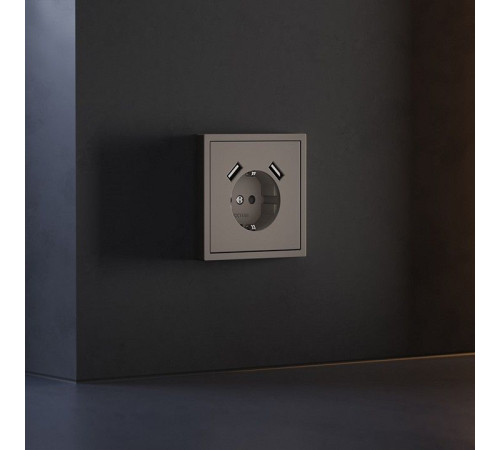 Накладка для розетки с заземлением и со шторками и 2хUSB type A Voltum S70 VLS000914